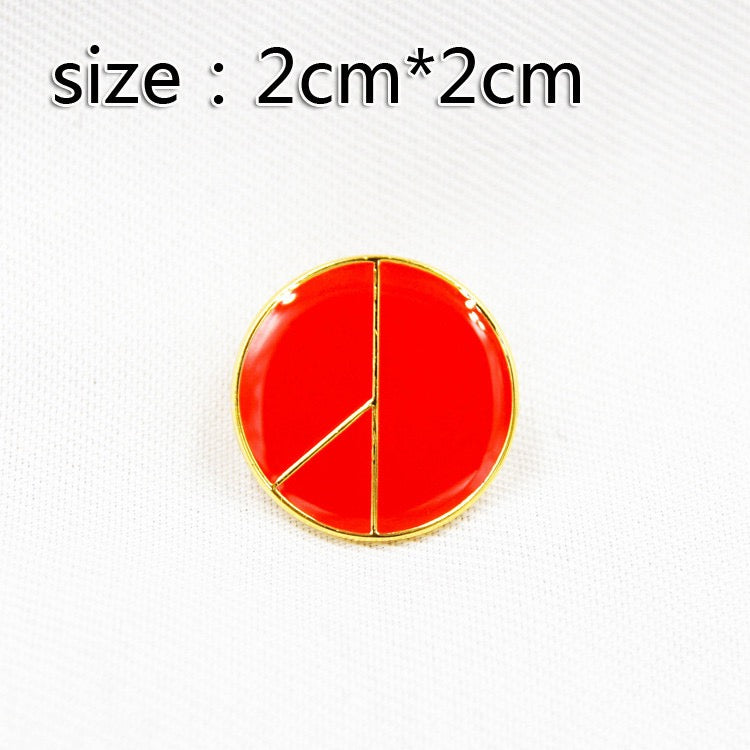 GD's same brooch