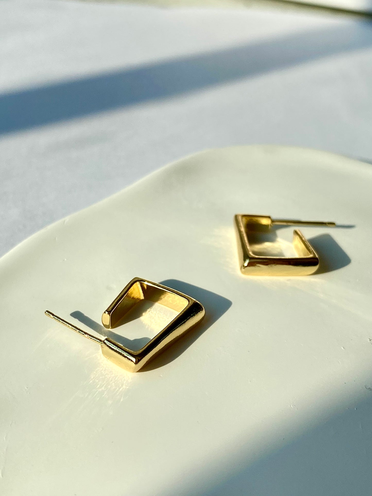 Folded square earrings