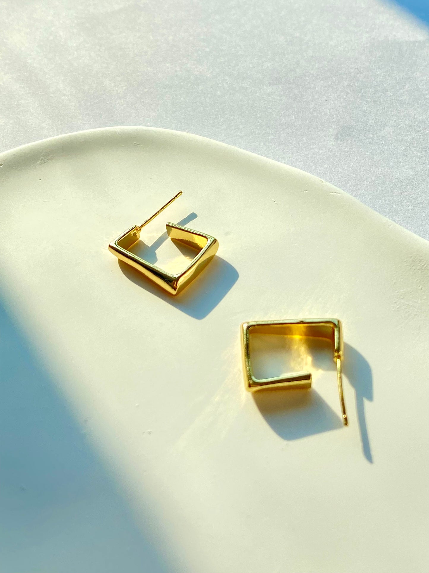 Folded square earrings