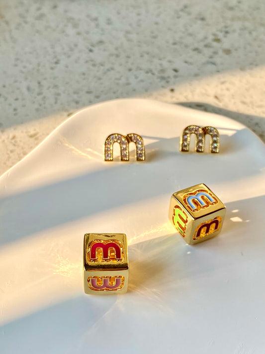 925 silver diamond m square earrings