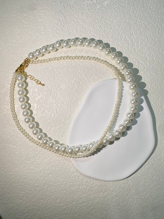 Double pearl necklace choker