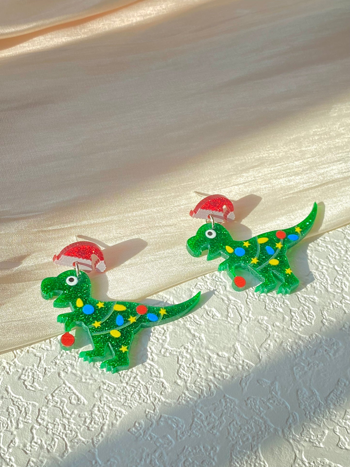 Santa hat small dinosaur earrings