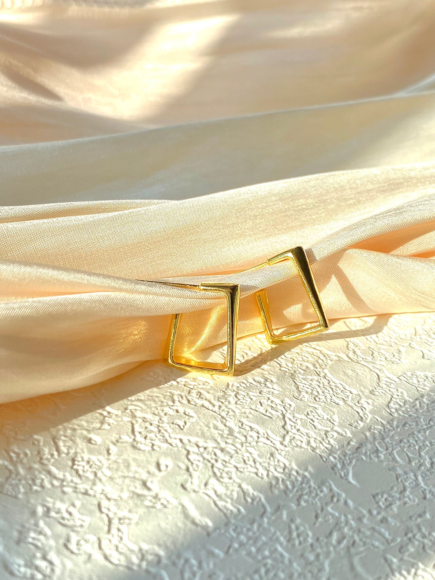 Folded square earrings