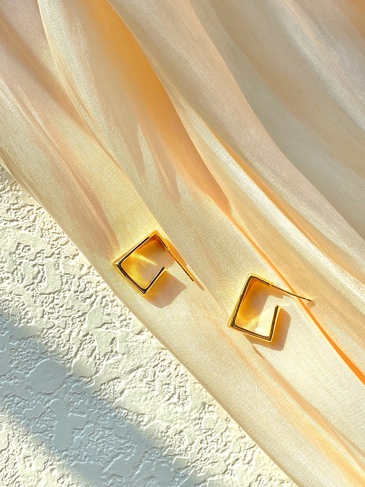 Folded square earrings