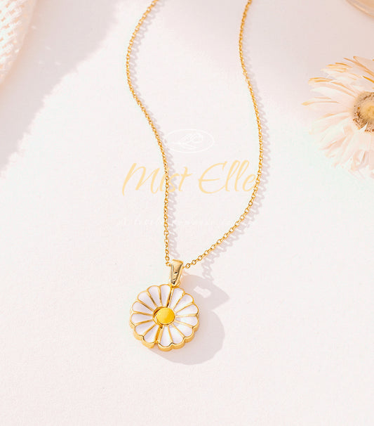 Daisy Necklace